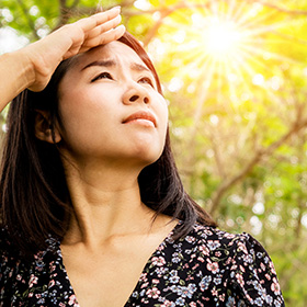 Mujer con Hbitos de Exposicin al Sol Durante la Cuarentena.